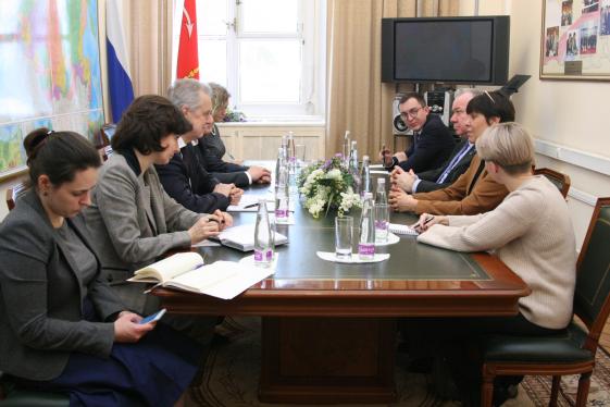 Official meeting with the St. Petersburg authorities